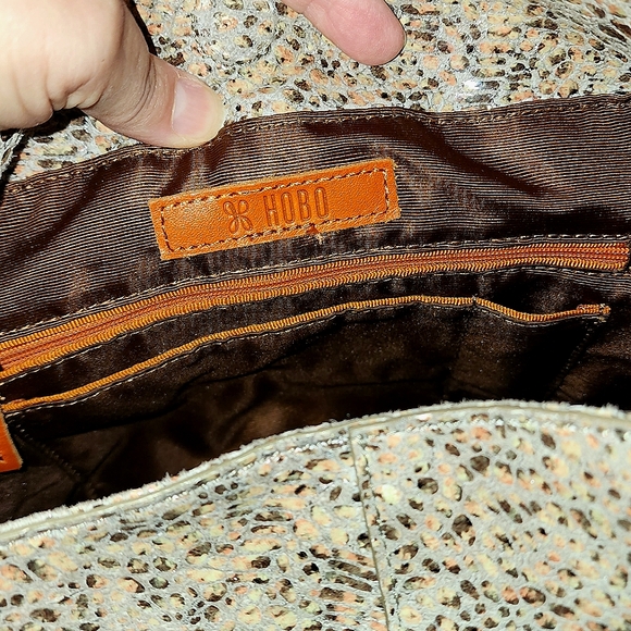 HOBO | Render Handbag - Picture 2 of 10